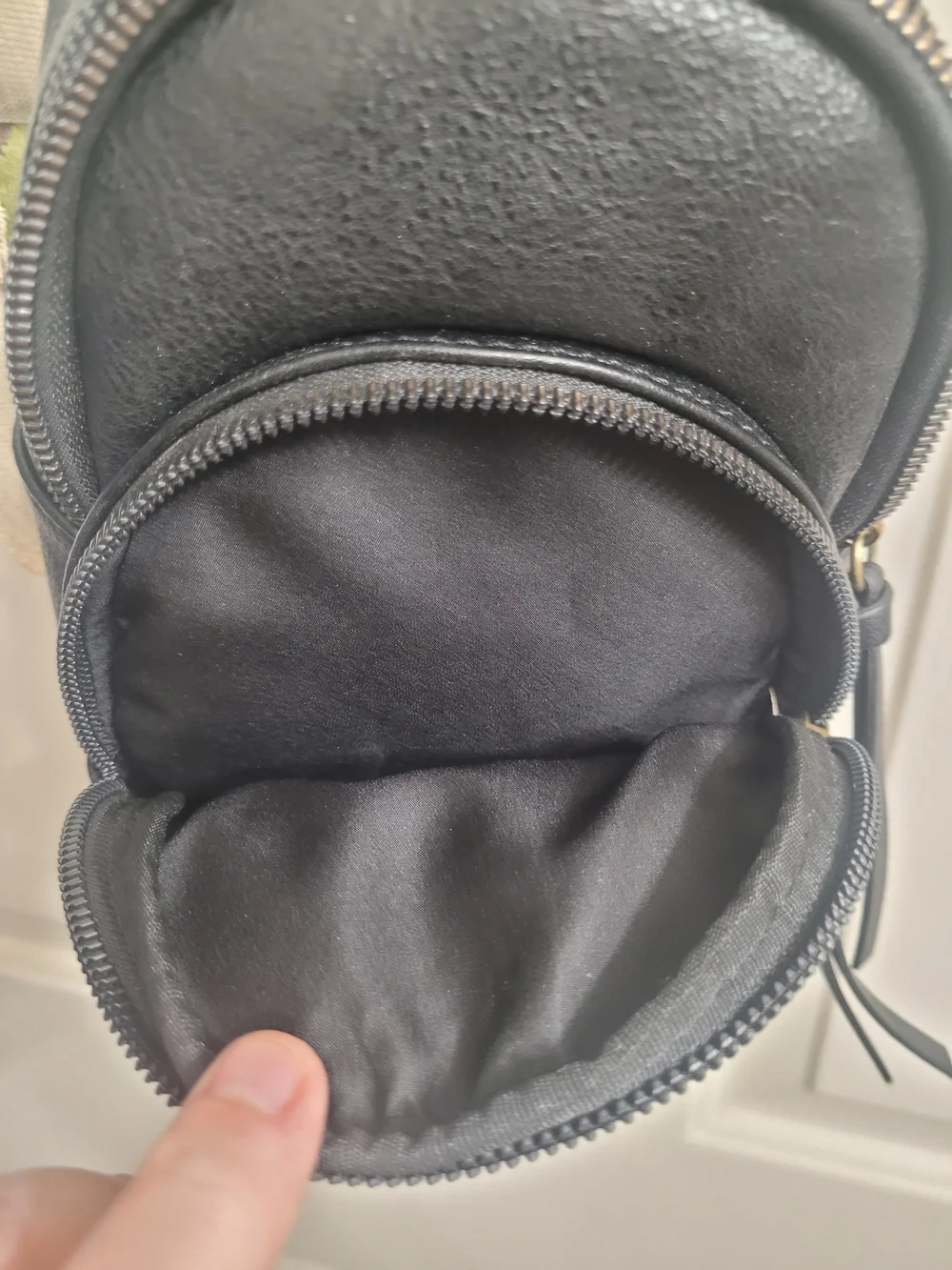 Unisex Black Leather Sling Bag with Patterned Strap By Sonoma
